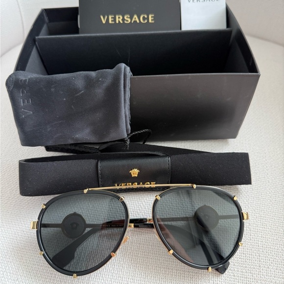 Versace Accessories - Versace Women's Pilot Sunglasses, 2232, Black/Gold, Dark Grey Lenses